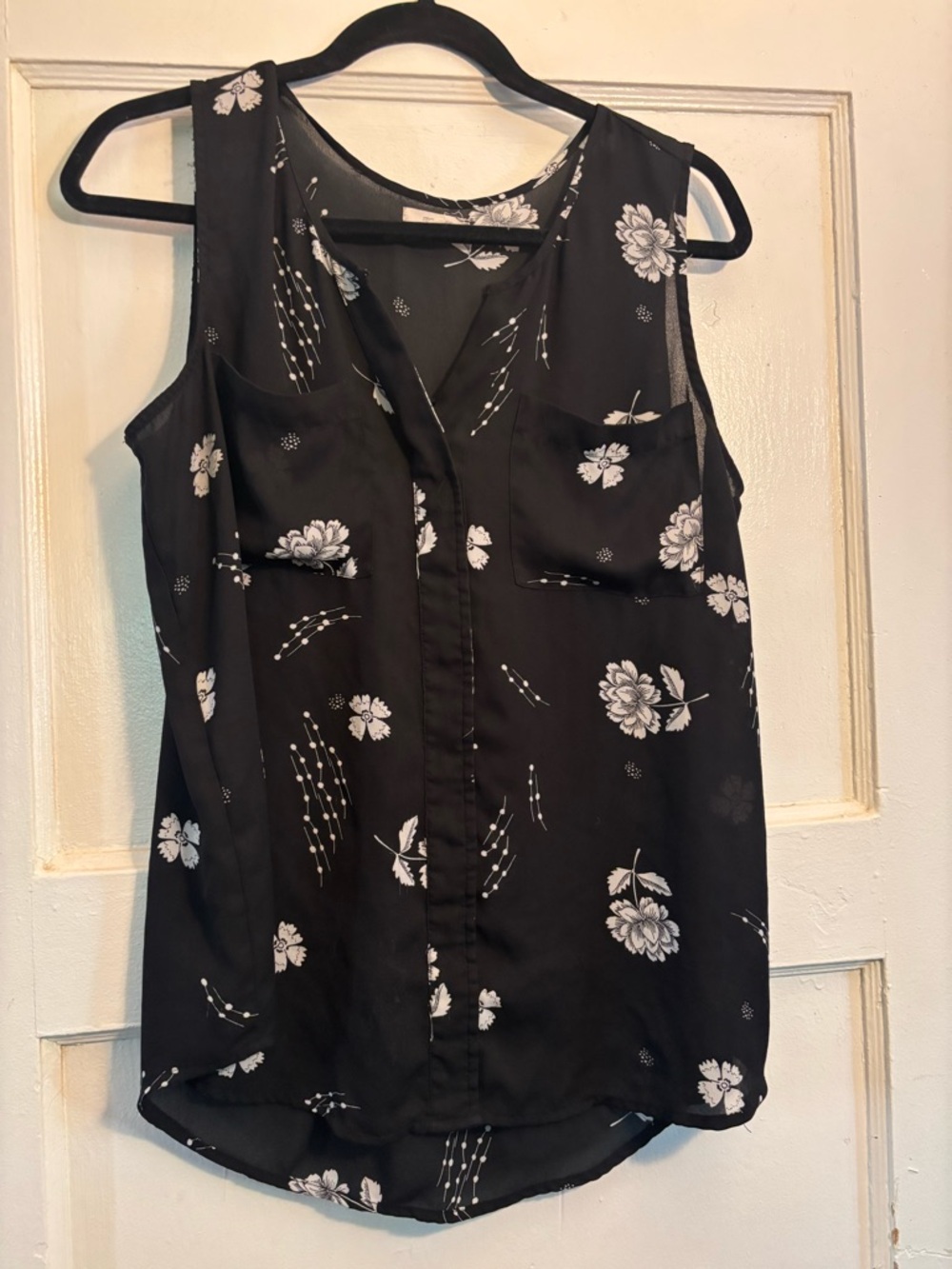 Maurices Black Floral Sleeveless Camisole